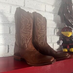 SHYANNE WOMEN'S WESTERN BOOTS - BROAD SQUARE TOE 7.5